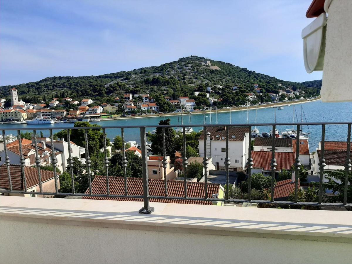 Cuzela-Papata Apartments Tisno Zewnętrze zdjęcie