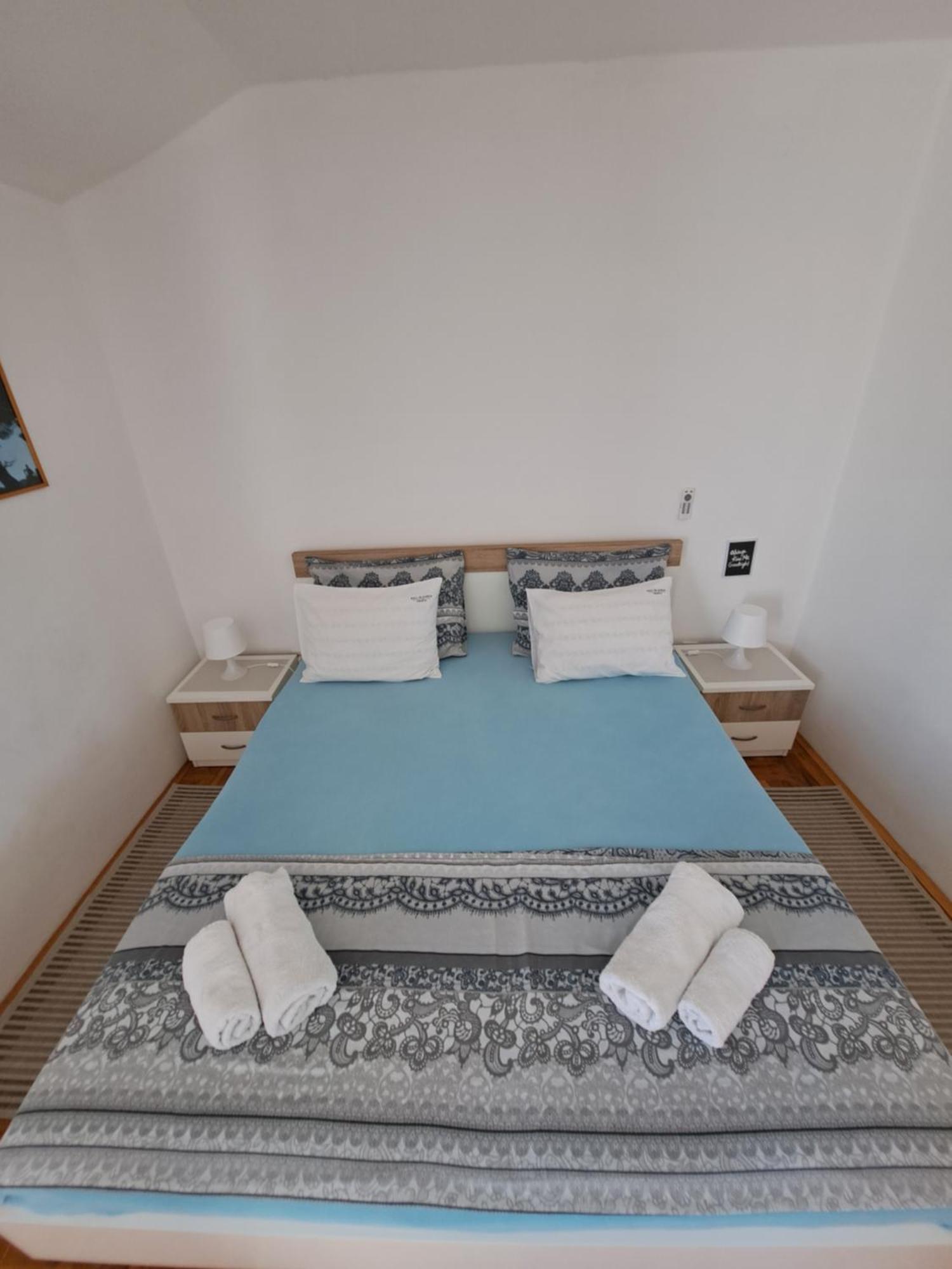 Cuzela-Papata Apartments Tisno Zewnętrze zdjęcie